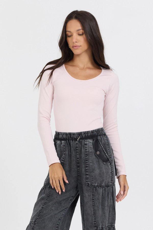 Soft Pink Seamless Long Sleeve Tee | Vintage Havana Clothing
