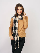 HOUNDSTOOTH TASSEL SCARF - BLACK | Vintage Havana Accessories