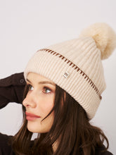 RIBBED POMPOM BEANIE - IVORY/TAN | Vintage Havana Accessories