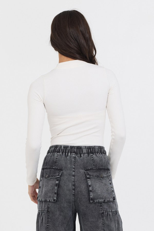 Pale Ivory Seamless Mock Neck Top | Vintage Havana Clothing