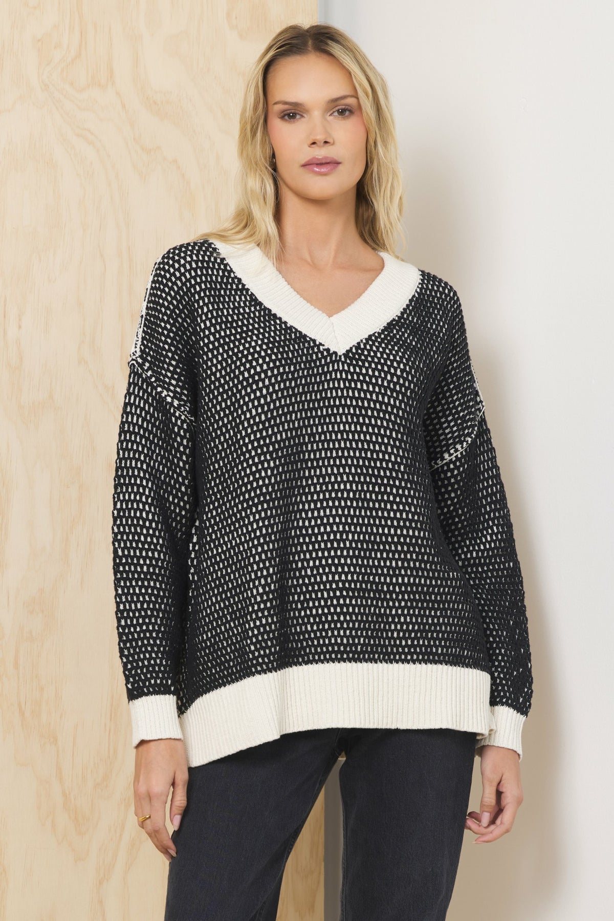 Honeycomb Knit V Neck Sweater | Vintage Havana Clothing